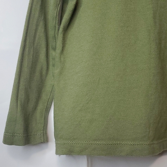 FREE ADD-ON‼️ Old Navy Green Kids Long Sleeve Shirt - Size 3T (small spot) - Picture 9 of 12